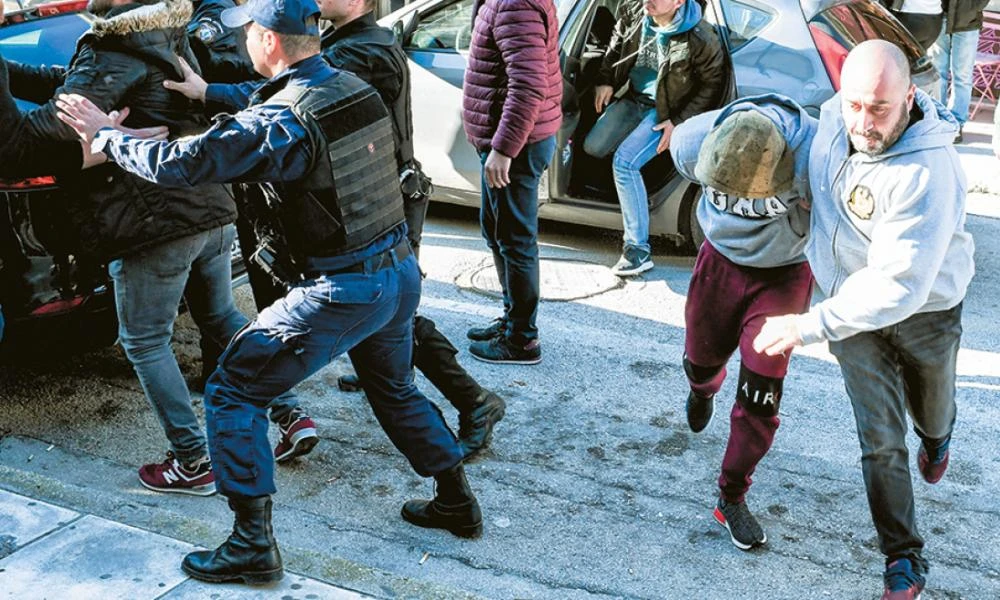 Το περιστατικό στο Μπουρνάζι ξεχείλισε το ποτήρι-Η νύχτα και η δράση συμμοριών Ρομά σε Αθήνα-επαρχία προκαλούν